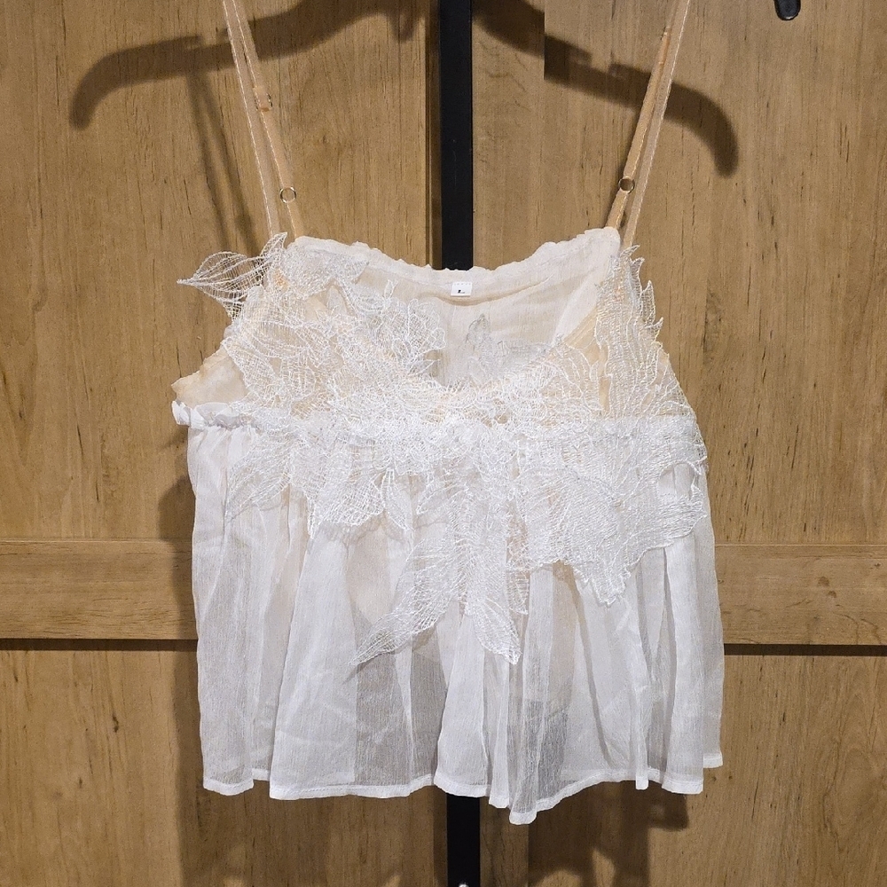 (J56) Woman's Sz L Cream Lace Camisole